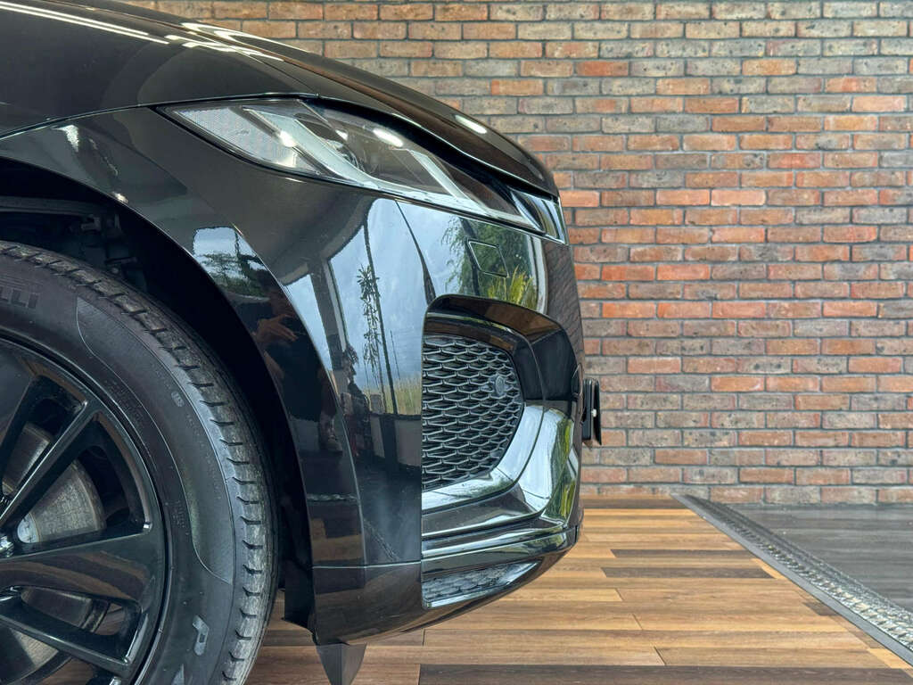 Jaguar F-Pace 2.0 F-pace R-dynamic Black D Mhev Awd 4Wd Black #6