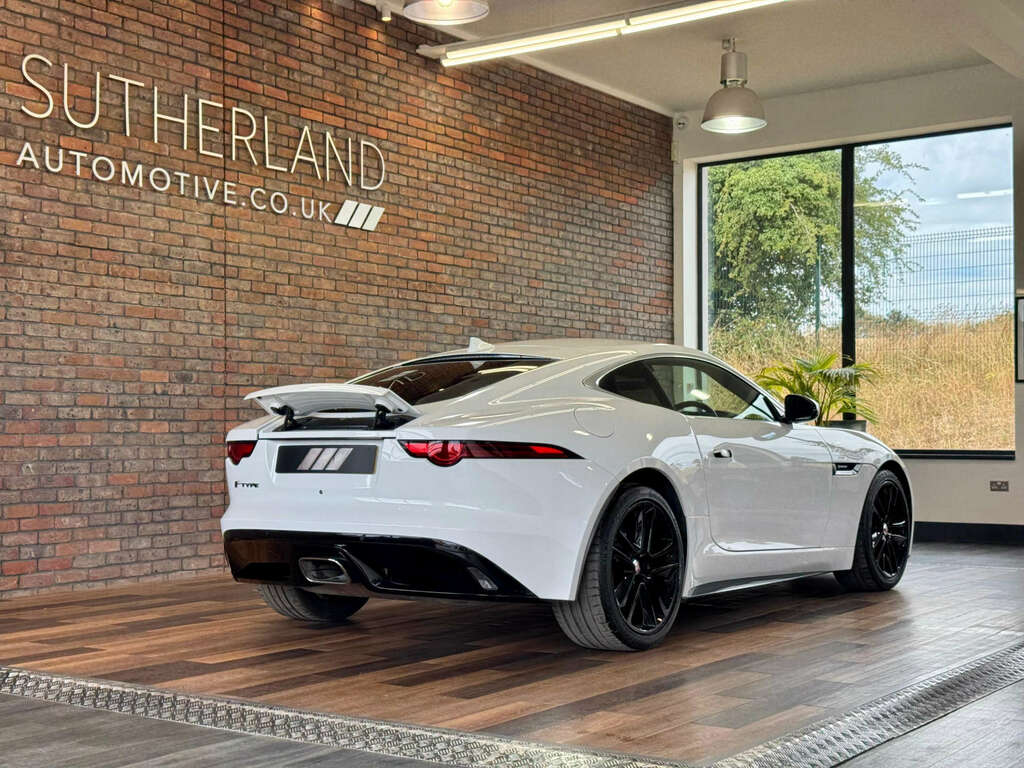 Jaguar F-Type 2.0 F-type I4 R-dynamic White #4