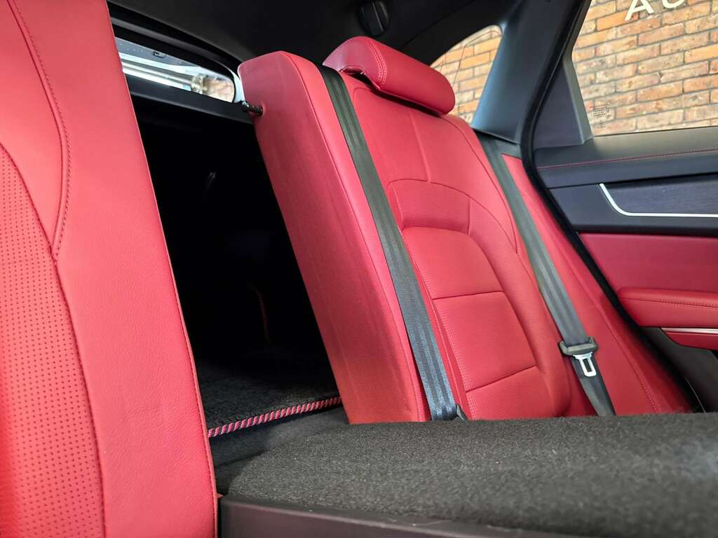 Jaguar F-Pace Jaguar Estate 2.0 P400e R-dynamic Hse Awd Silver #28