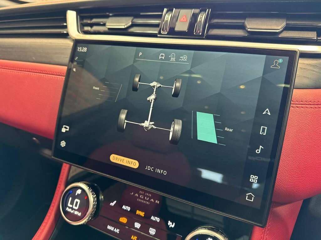 Jaguar F-Pace Jaguar Estate 2.0 P400e R-dynamic Hse Awd Silver #46