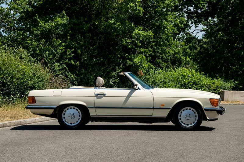 Mercedes-Benz 300 SL 3.0 Automatic  #6