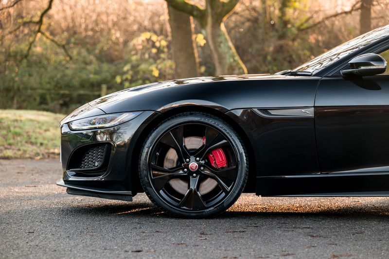 Jaguar F-Type R-dynamic Blue #21