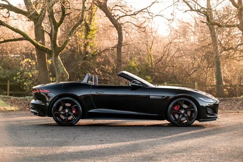 Jaguar F-Type R-dynamic Blue #9