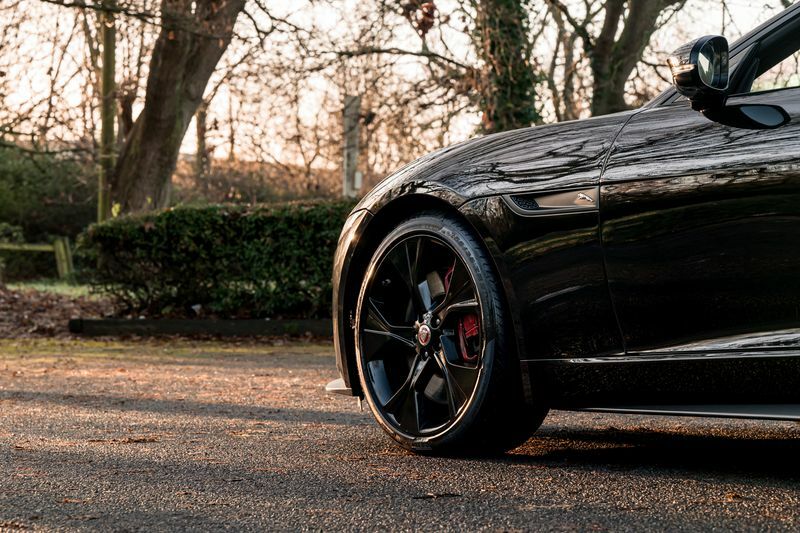 Jaguar F-Type R-dynamic Blue #44
