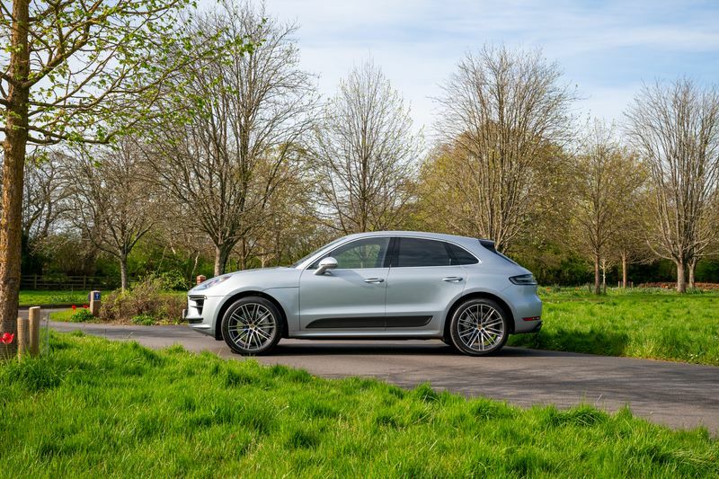 Porsche Macan Turbo   #4