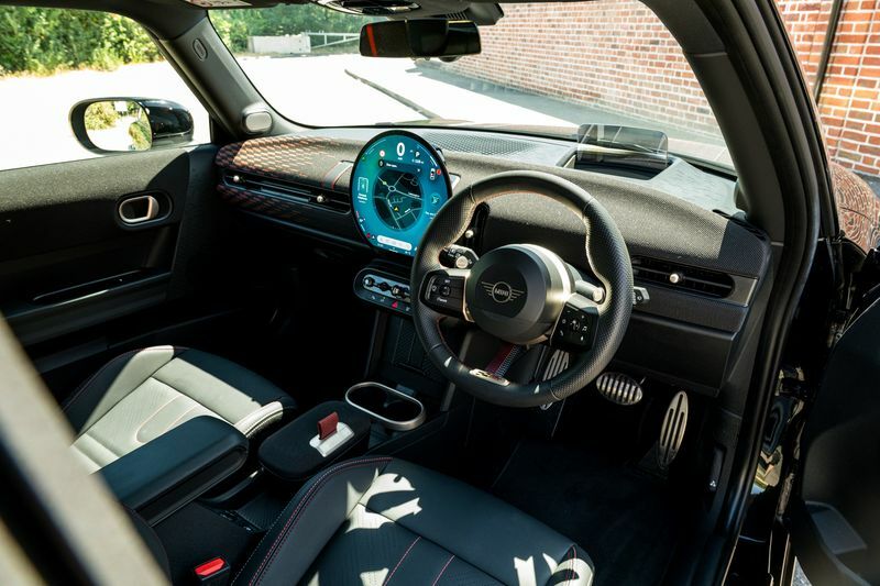 Mini Hatch 5-Door Cooper Classic White #58