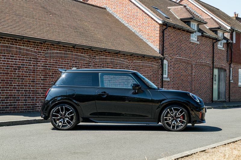 Mini Hatch 5-Door Cooper Classic White #13