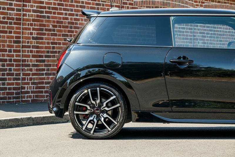 Mini Hatch 5-Door Cooper Classic White #32