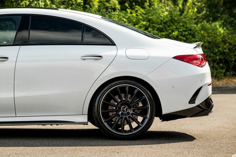 Mercedes-Benz CLA Class Amg Line Premium Night Edition A #24