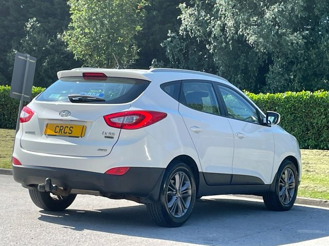 Hyundai Ix35 2.0 Crdi Se Suv 4Wd Euro 5 134 White #4