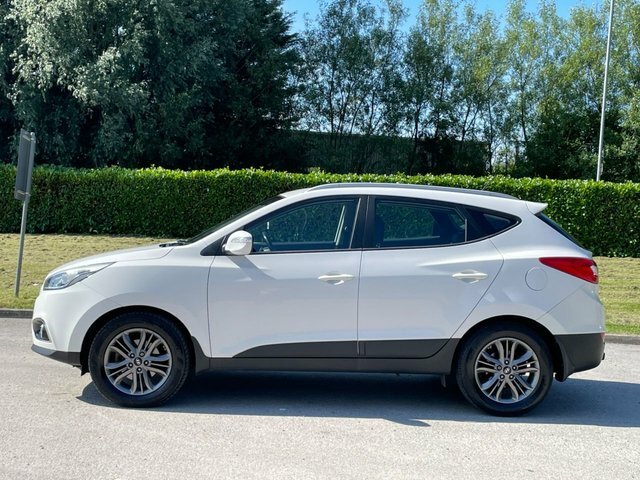 Hyundai Ix35 2.0 Crdi Se Suv 4Wd Euro 5 134 White #5