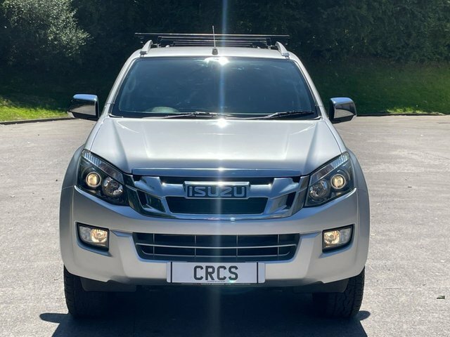 Isuzu D-Max White #46