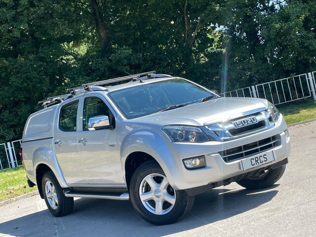 Isuzu D-Max White #41