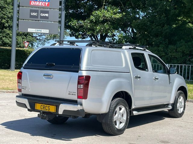 Isuzu D-Max White #45