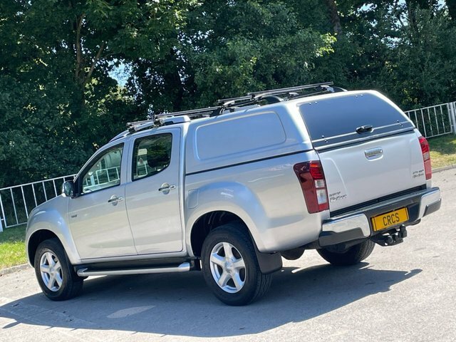 Isuzu D-Max White #54