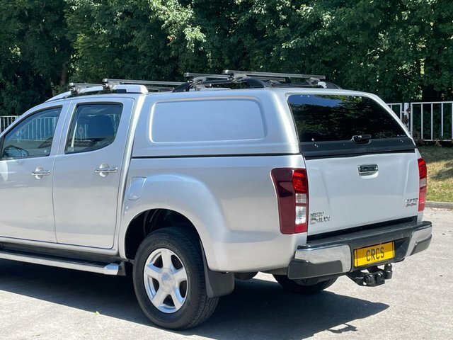 Isuzu D-Max White #26