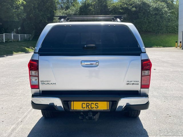 Isuzu D-Max White #8