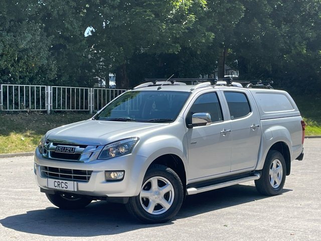 Isuzu D-Max White #31