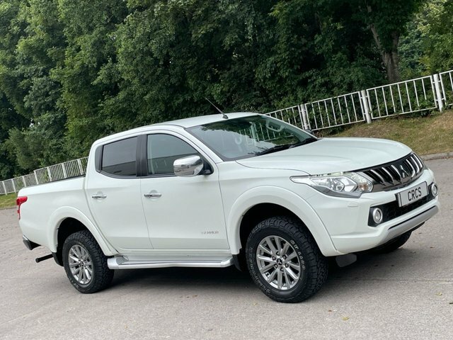 Mitsubishi L200  White #34