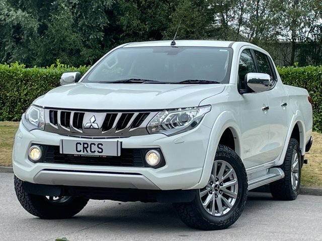 Mitsubishi L200  White #31