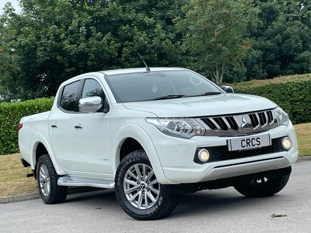 Mitsubishi L200  White #30