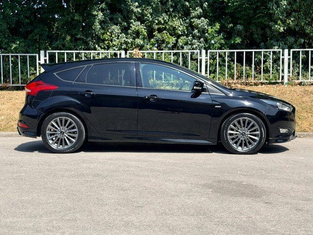 Ford Focus 1.0T Ecoboost St-line Hatchback Black #4