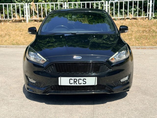 Ford Focus 1.0T Ecoboost St-line Hatchback Black #2