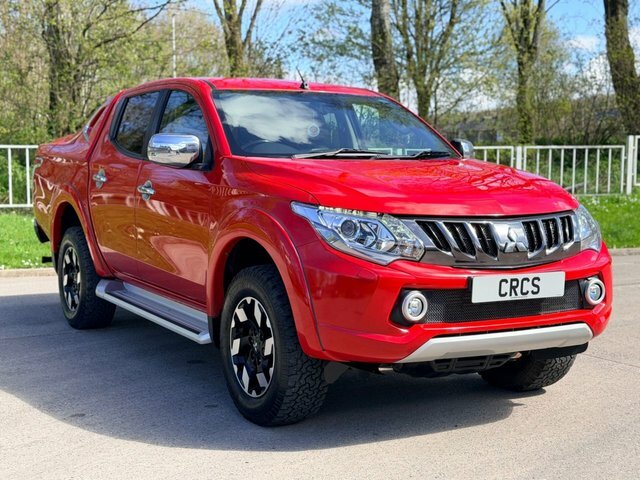 Mitsubishi L200 2.4 Di-d Dc Barbarian Pickup Double Cab Red #2