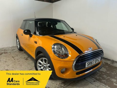 Mini Hatch Cooper Orange