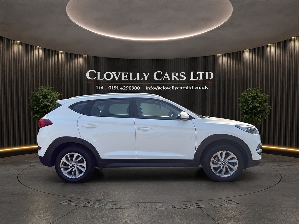 Hyundai Tucson Gdi Blue Drive Se Nav White #3