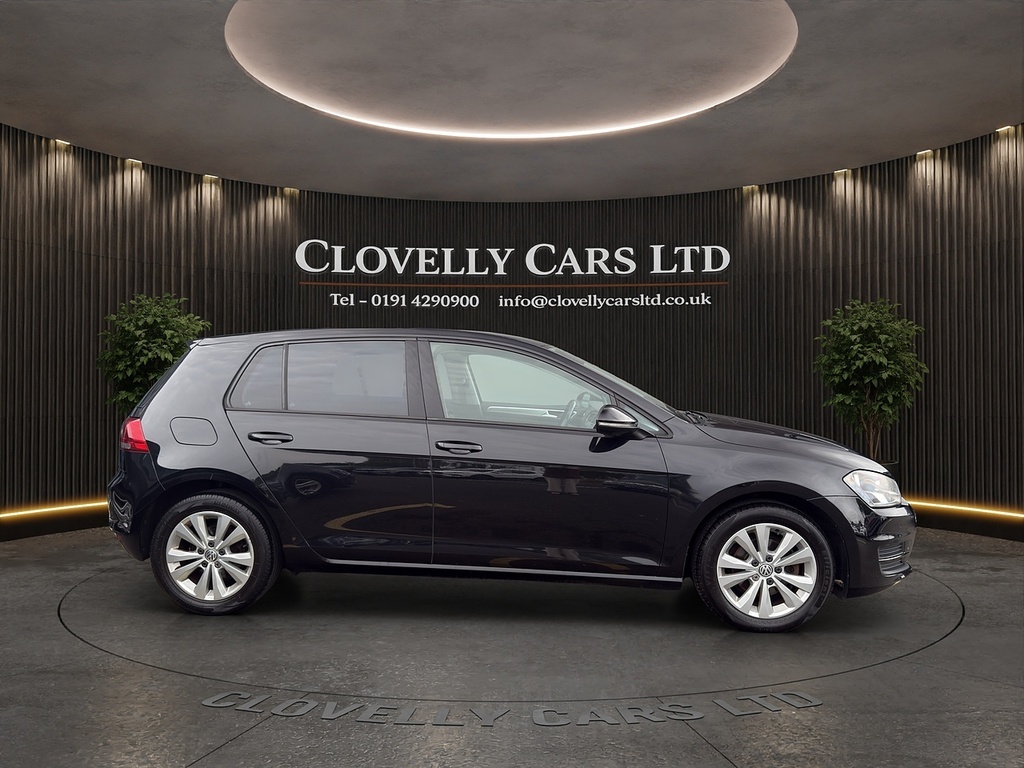 Volkswagen Golf Golf R Blue #2