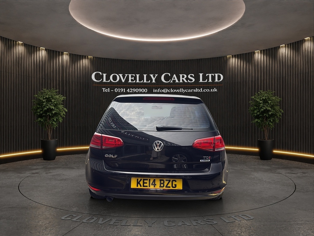 Volkswagen Golf Golf R Blue #32