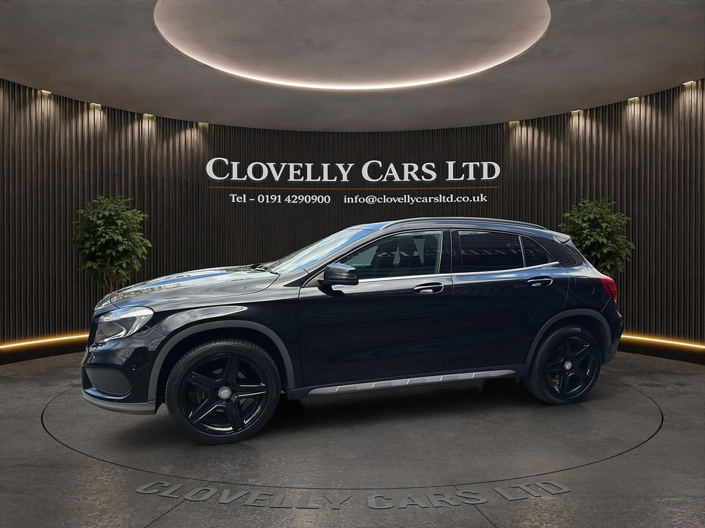 Mercedes-Benz GLA Class 1.6 Gla200 Amg Line Executive Suv 7G- Black #6