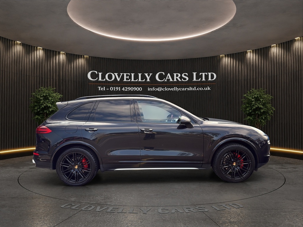 Porsche Cayenne 3.0 Td V6 Platinum Edition Suv Tiptroni Black #3