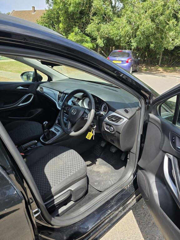 Vauxhall Astra 1.6 Cdti Blueinjection Design Sports Tourer Euro 6  #9