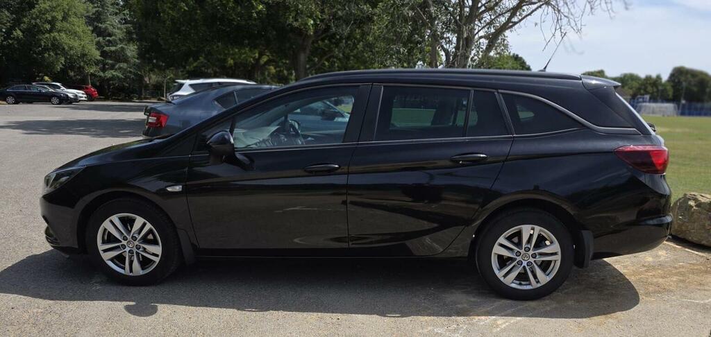 Vauxhall Astra 1.6 Cdti Ecoflex Design Sports Tourer Euro 6 Ss Black #4