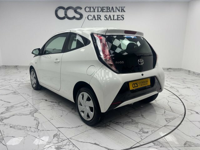 Toyota Aygo 1.0 Vvt-i X-play Hatchback Euro White #5