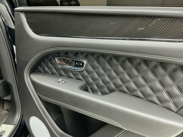 Bentley Bentayga 4.0 V8 Mulliner Driving Spec Grey #34