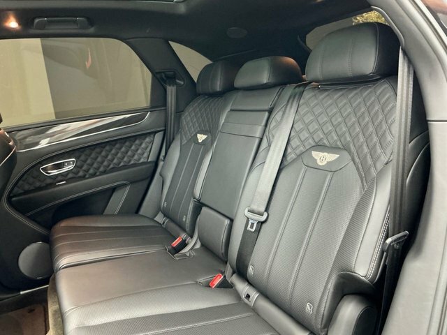 Bentley Bentayga 4.0 V8 Mulliner Driving Spec Grey #38