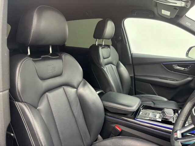 Audi Q7 3.0 Tfsi V6 55 Black Edition Suv Tiptro Black #5