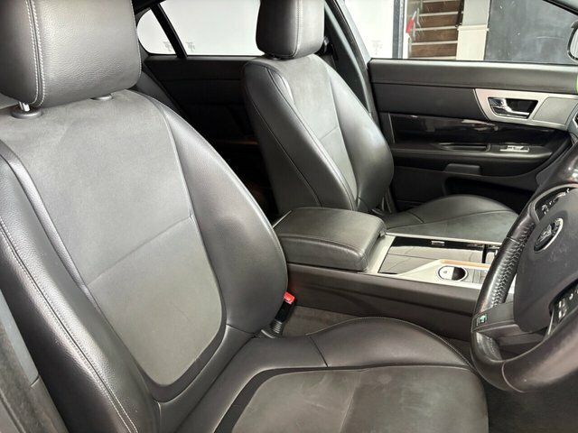 Jaguar XF D Premium Luxury Black #11