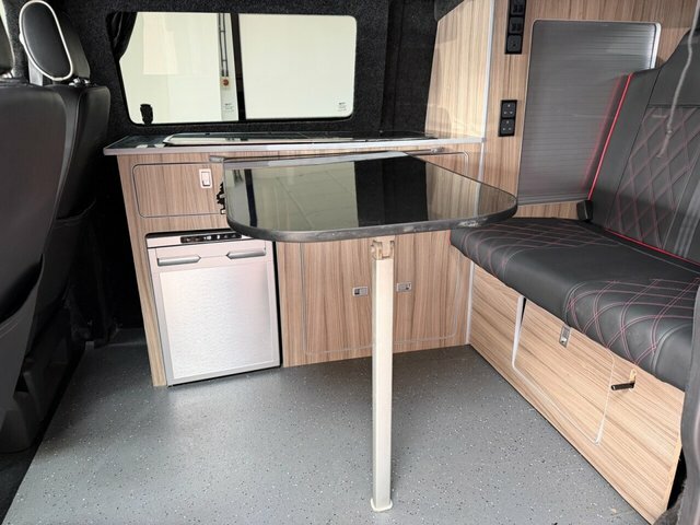 Volkswagen Transporter T28 Tdi Bluemotion Technology White #31