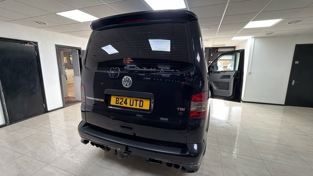 Volkswagen Transporter 2012 2.0 Bitdi T32 Kombi Dsg L1 H1 214 Black #4
