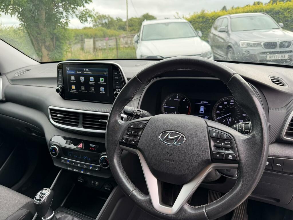 Hyundai Tucson 1.6 Crdi Mhev Se Nav Suv Hybrid White #4