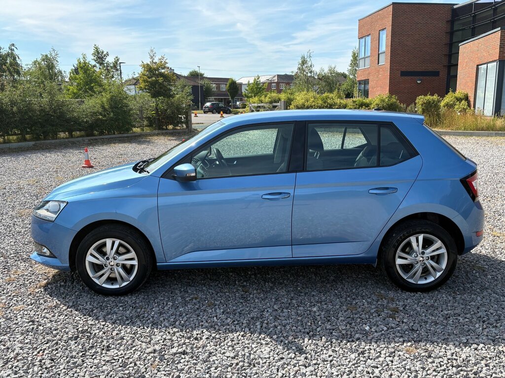 Skoda Fabia 1.0 Tsi Se Hatchback Euro 6 Ss Blue #4