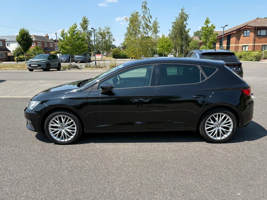 Seat Leon 1.5 Tsi Evo Se Dynamic Hatchback Black #4