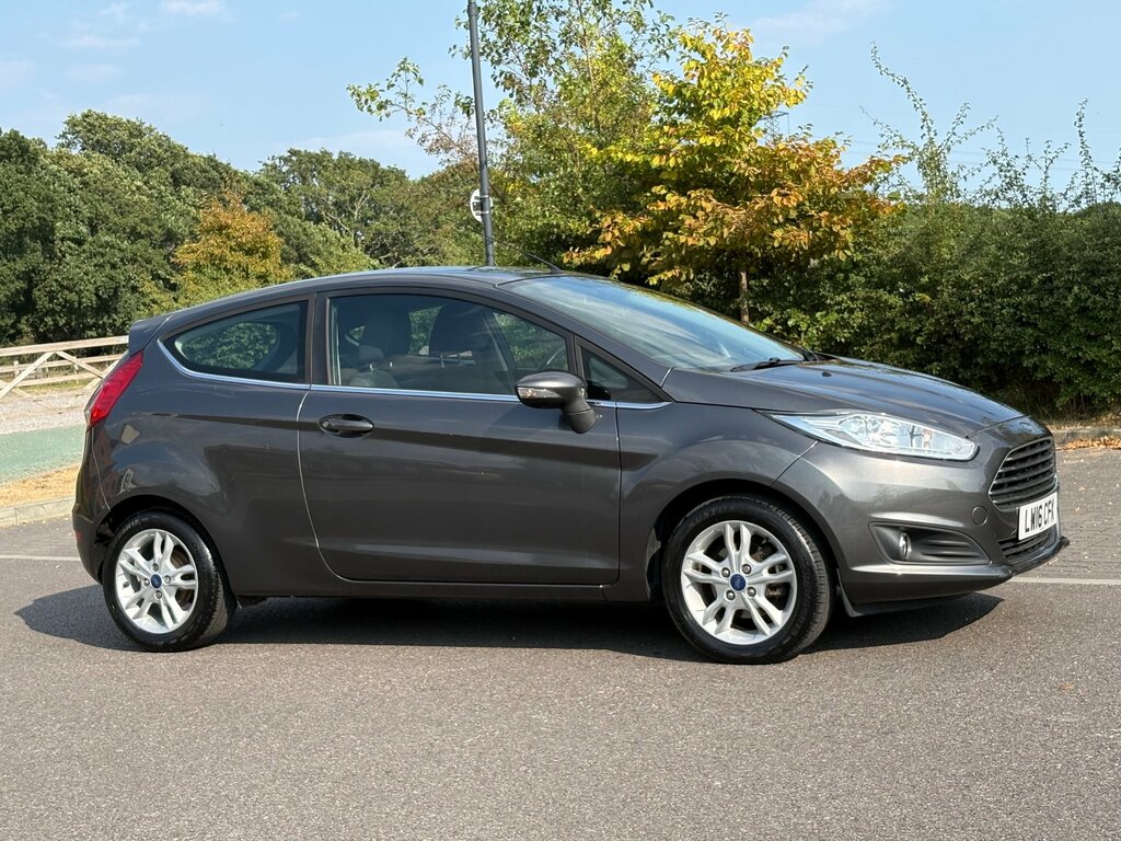 Ford Fiesta 1.25 Zetec Hatchback Euro 6 82 Grey