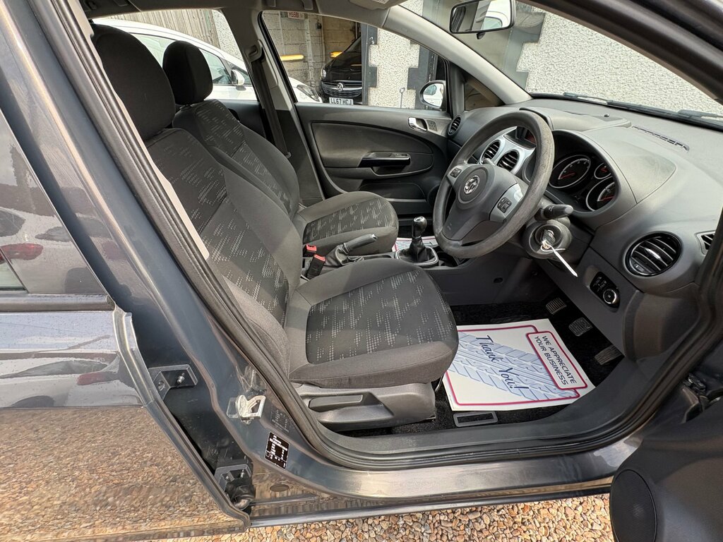 Vauxhall Corsa Excite 1.2 Ac White #9