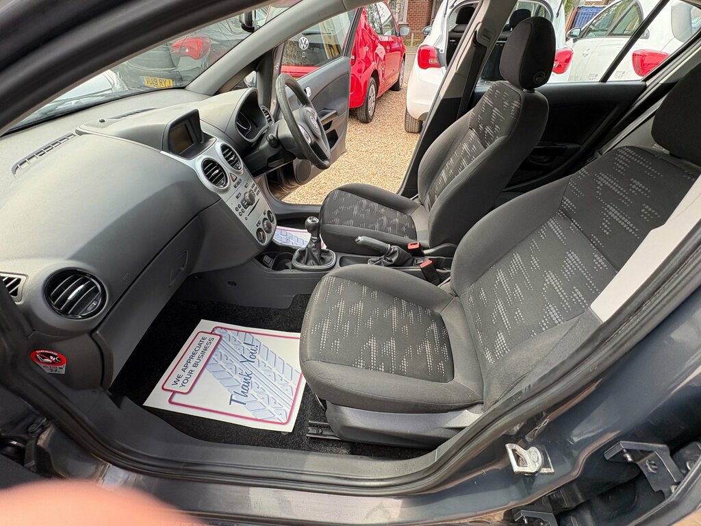 Vauxhall Corsa Excite 1.2 Ac White #8