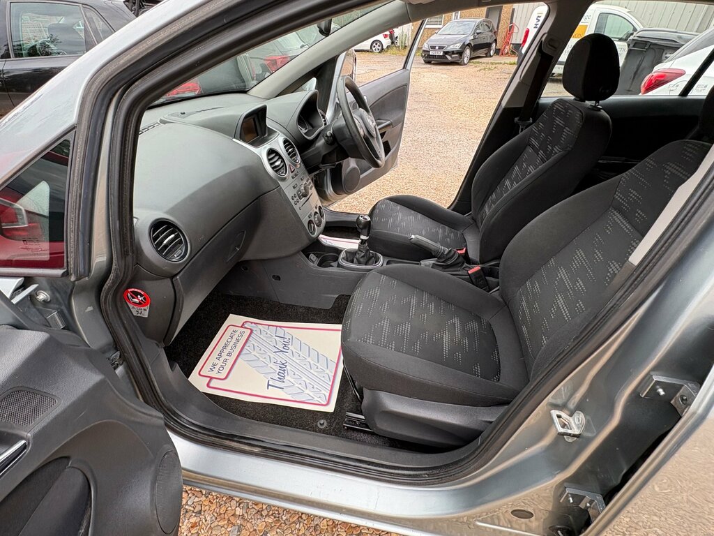 Vauxhall Corsa 1.2 Energy Ac 83 Bhp White #9